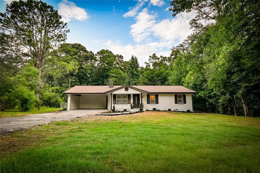 3 bedroom, 2 bathroom, 1,323 sq ft single family residence under contract at 38 Red Oak Drive, Newnan, GA 30263 — photo 5