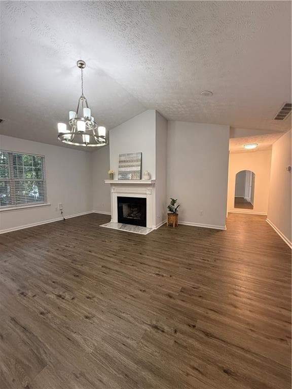 4 bedroom, 2 bathroom, 2,109 sq ft single family residence for rent at 4907 October Way, Acworth, GA 30102 for $2,200 a month — photo 3