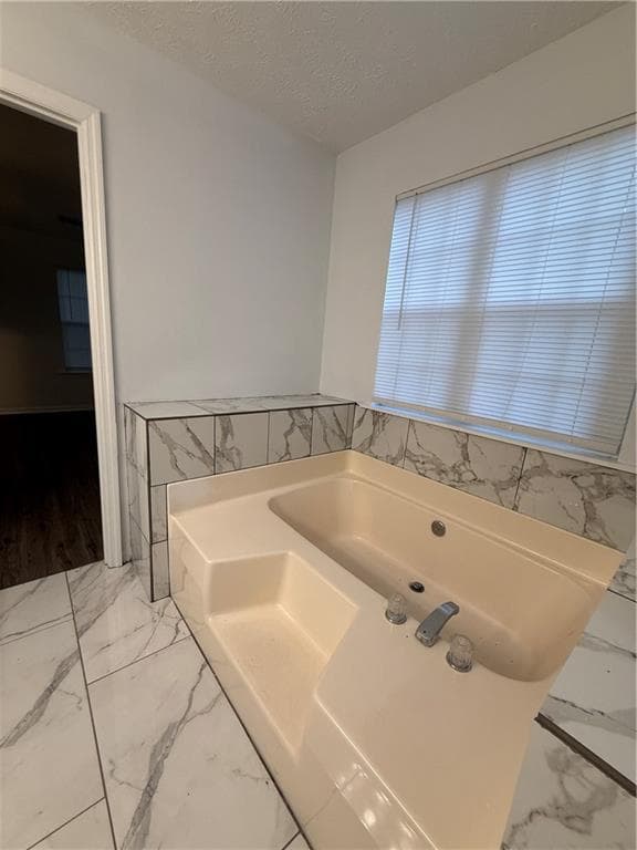 4 bedroom, 2 bathroom, 2,109 sq ft single family residence for rent at 4907 October Way, Acworth, GA 30102 for $2,200 a month — photo 10