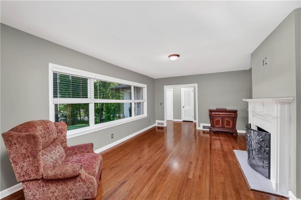 4 bedroom, 3 bathroom, 3,188 sq ft single family residence for sale at 2193 W Ponce De Leon Avenue, Decatur, GA 30030 — photo 9