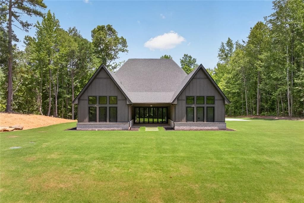 5 bedroom, 4 bathroom, 3,853 sq ft single family residence for sale at 187 Trilium Trail, Pendergrass, GA 30567 — photo 2