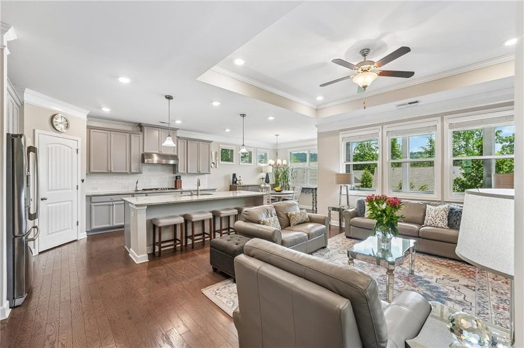 3 bedroom, 2 bathroom, 2,185 sq ft single family residence for sale at 2545 Chalgrove Court, Cumming, GA 30040 — photo 4