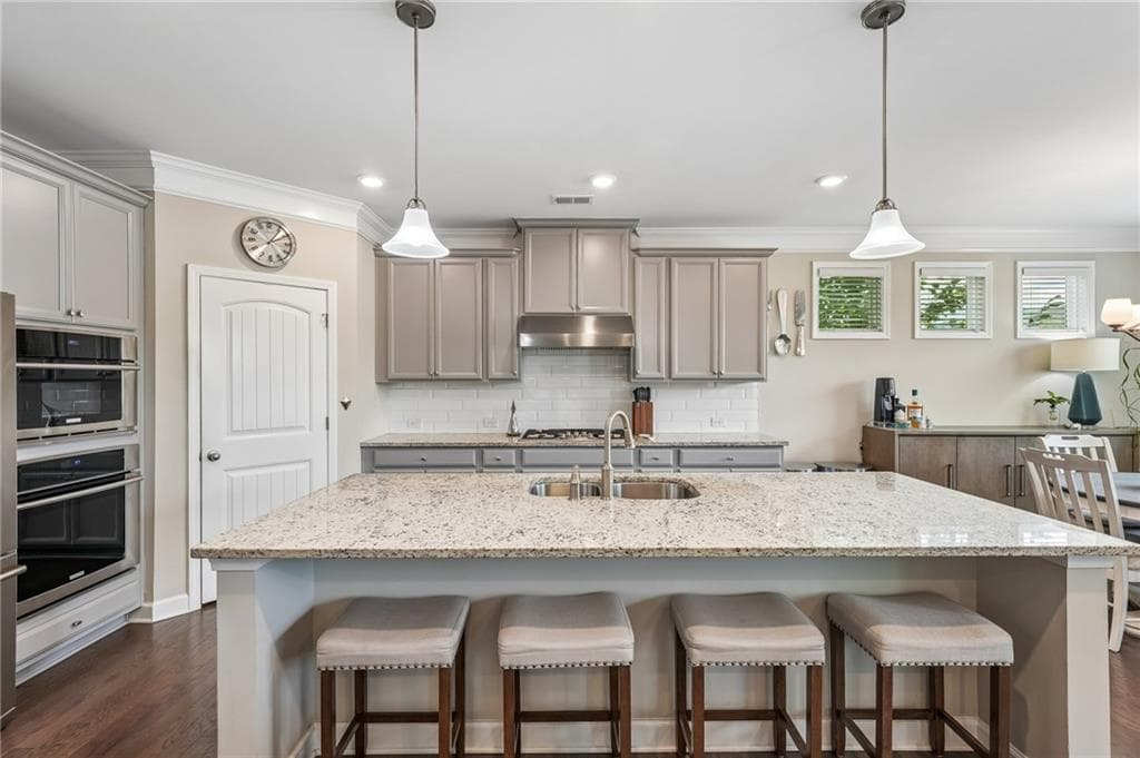 3 bedroom, 2 bathroom, 2,185 sq ft single family residence for sale at 2545 Chalgrove Court, Cumming, GA 30040 — photo 3
