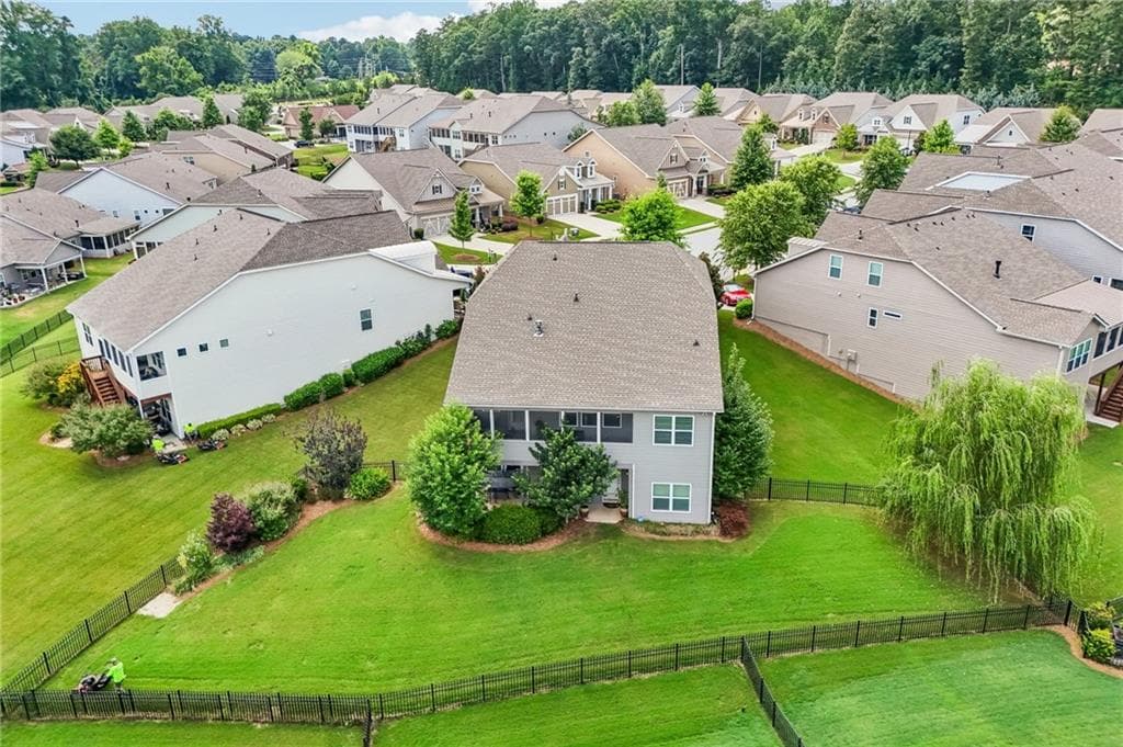 3 bedroom, 2 bathroom, 2,185 sq ft single family residence for sale at 2545 Chalgrove Court, Cumming, GA 30040 — photo 6