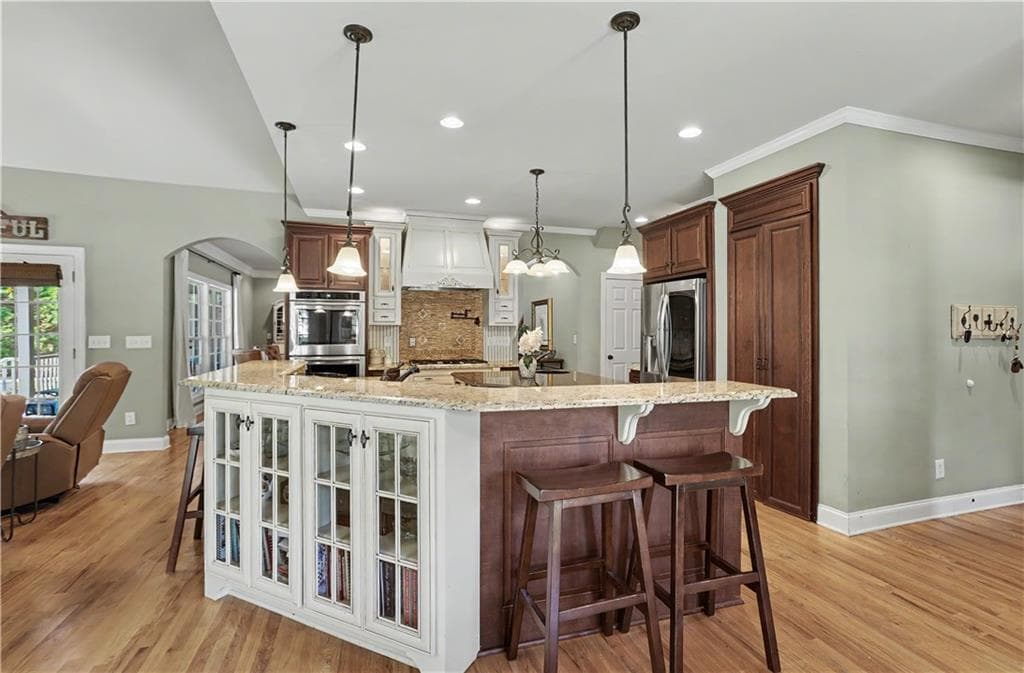 6 bedroom, 7 bathroom, 5,966 sq ft single family residence for sale at 124 Waterford Court, Jefferson, GA 30549 — photo 9