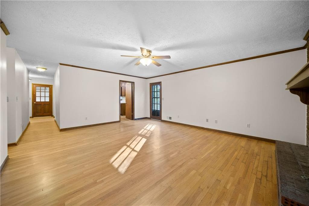 3 bedroom, 2 bathroom, 1,422 sq ft single family residence for rent at 1131 Lafayette Drive, Mableton, GA 30126 for $1,750 a month — photo 10