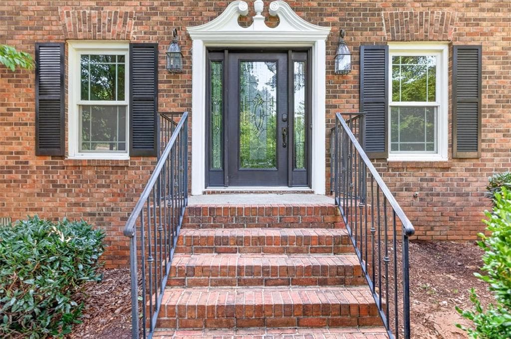 4 bedroom, 3 bathroom, 3,000 sq ft single family residence for sale at 4224 Cedar Creek Trail, Lilburn, GA 30047 — photo 6