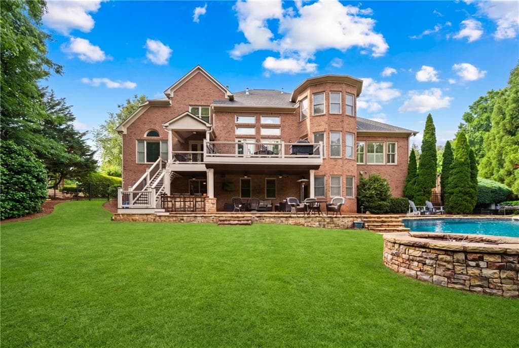 6 bedroom, 5 bathroom, 6,753 sq ft single family residence under contract at 1032 Windsor Green Drive, Canton, GA 30115 — photo 9