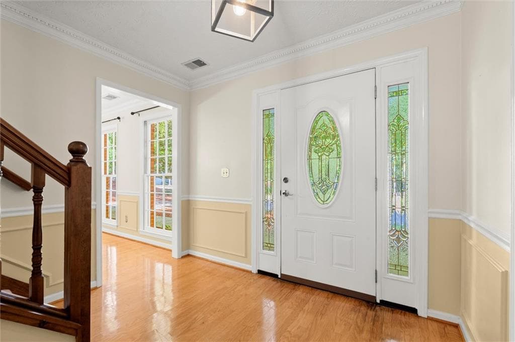 4 bedroom, 3 bathroom, 2,266 sq ft single family residence under contract at 3650 Stonehenge Way, Marietta, GA 30066 — photo 2