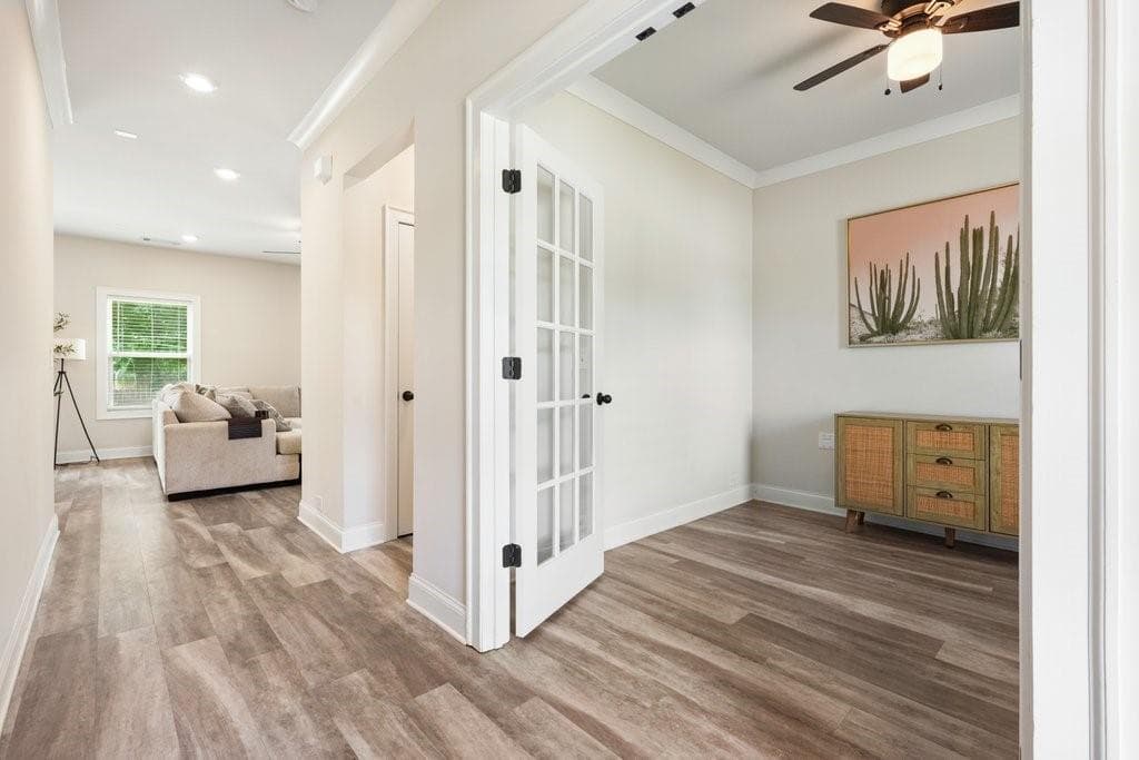 3 bedroom, 3 bathroom, 2,064 sq ft single family residence for sale at 100 Grove View Road, Woodstock, GA 30189 — photo 4