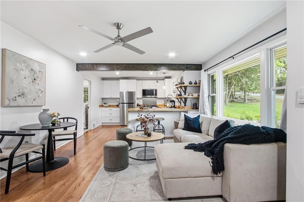 3 bedroom, 2 bathroom, 1,888 sq ft single family residence for sale at 1397 Skyhaven Road, Atlanta, GA 30316 — photo 7