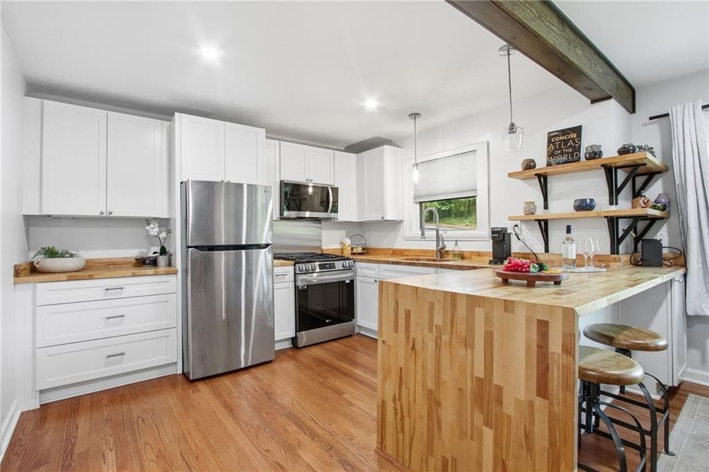 3 bedroom, 2 bathroom, 1,888 sq ft single family residence for sale at 1397 Skyhaven Road, Atlanta, GA 30316 — photo 9