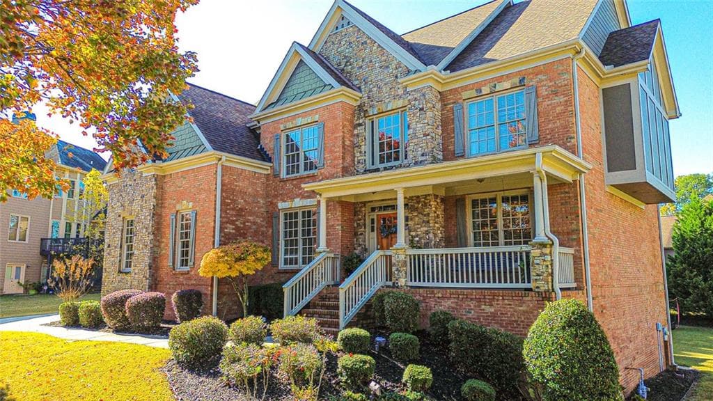5 bedroom, 4 bathroom, 4,057 sq ft single family residence for sale at 3094 Walkers Falls Way, Buford, GA 30519 — photo 4