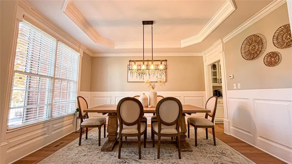 5 bedroom, 4 bathroom, 4,057 sq ft single family residence for sale at 3094 Walkers Falls Way, Buford, GA 30519 — photo 10
