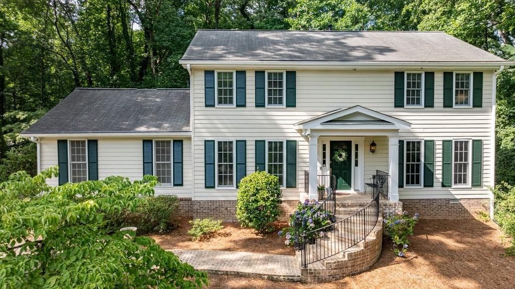 4 bedroom, 3 bathroom, 3,334 sq ft single family residence sold at 205 Weatherstone Parkway, Marietta, GA 30068