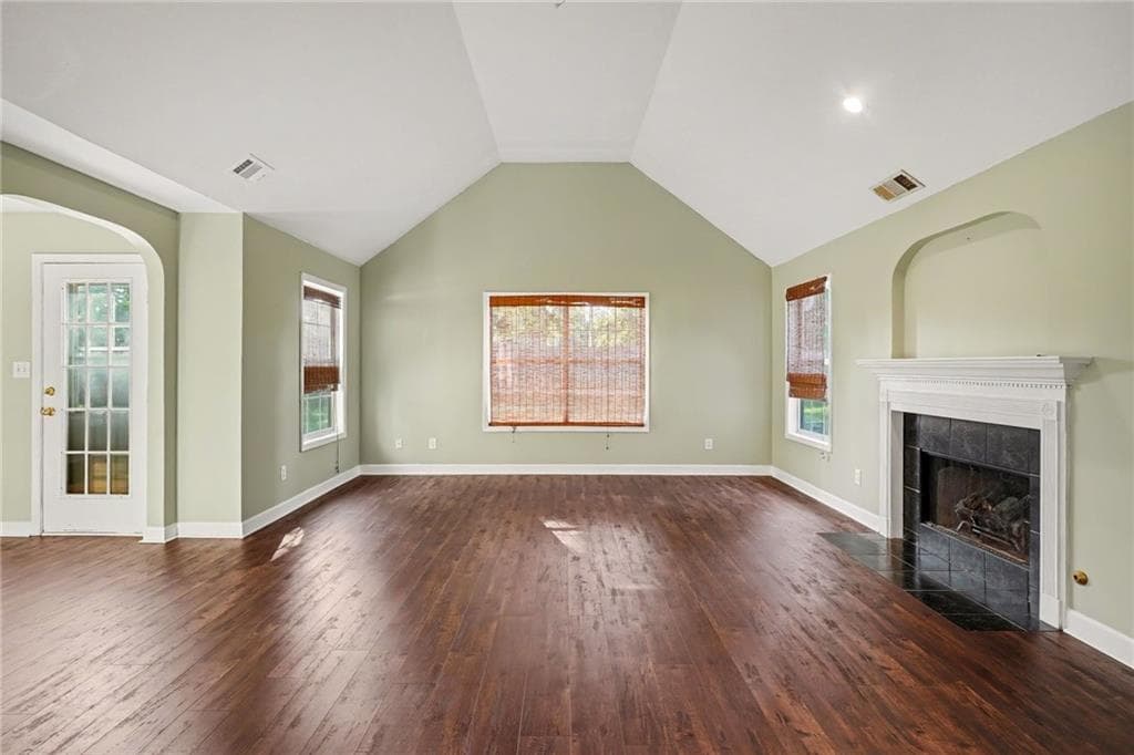 4 bedroom, 3 bathroom, 2,387 sq ft single family residence under contract at 377 Victoria Lane, Stockbridge, GA 30281 — photo 10