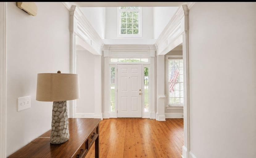 6 bedroom, 4 bathroom, 4,128 sq ft single family residence under contract at 5111 Cabot Creek Drive, Buford, GA 30518 — photo 3