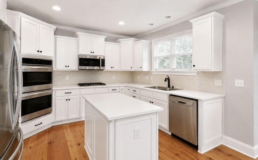 6 bedroom, 4 bathroom, 4,128 sq ft single family residence under contract at 5111 Cabot Creek Drive, Buford, GA 30518 — photo 5
