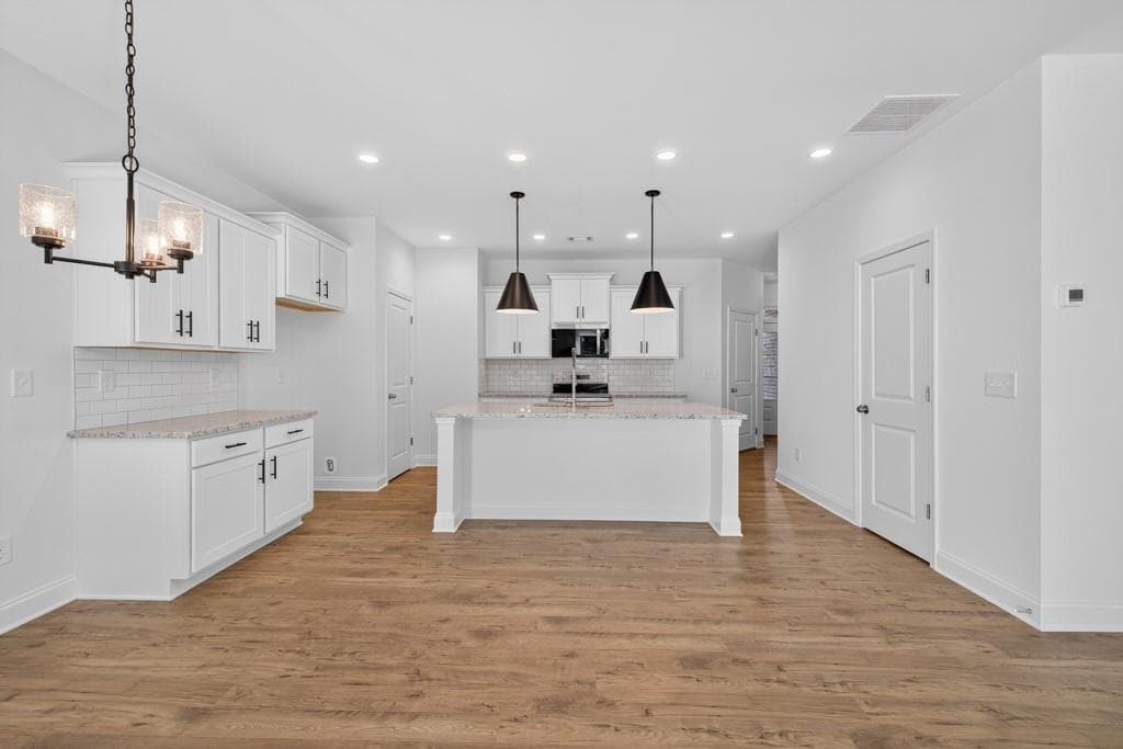 3 bedroom, 3 bathroom, 1,814 sq ft townhouse for sale at 145 Windsor Park Court, Jefferson, GA 30549 — photo 9