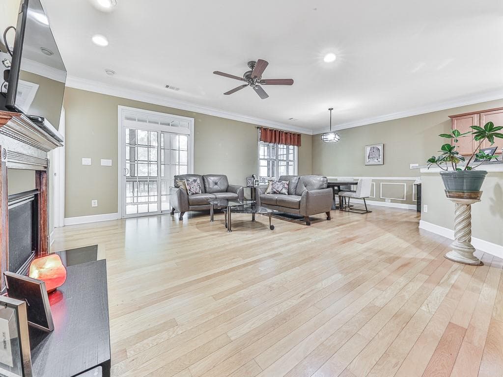 4 bedroom, 3 bathroom, 2,616 sq ft single family residence under contract at 234 Balsam Drive, Canton, GA 30114 — photo 6