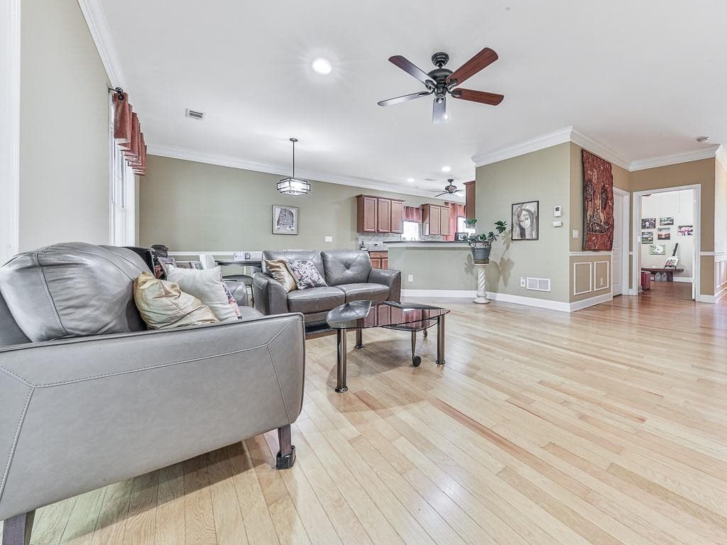 4 bedroom, 3 bathroom, 2,616 sq ft single family residence under contract at 234 Balsam Drive, Canton, GA 30114 — photo 8