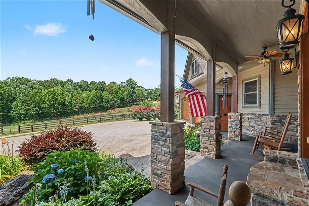 4 bedroom, 3 bathroom, 3,935 sq ft single family residence for sale at 1050 Ricky West Road, Cleveland, GA 30528 — photo 3