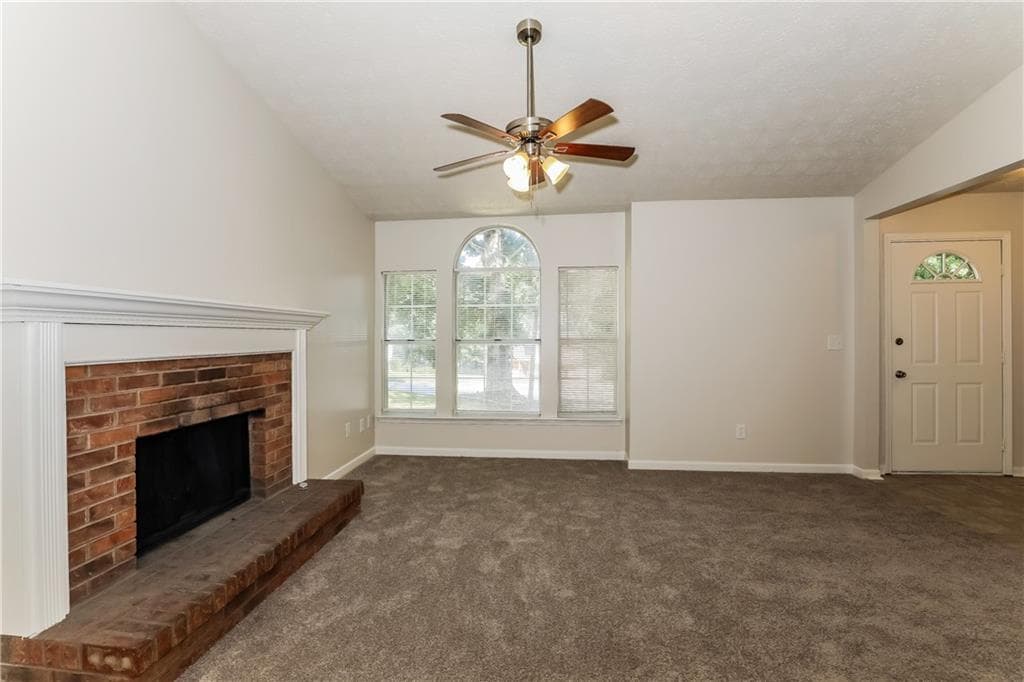 3 bedroom, 3 bathroom, 1,472 sq ft single family residence for sale at 1361 Wrens Court, Jonesboro, GA 30238 — photo 3