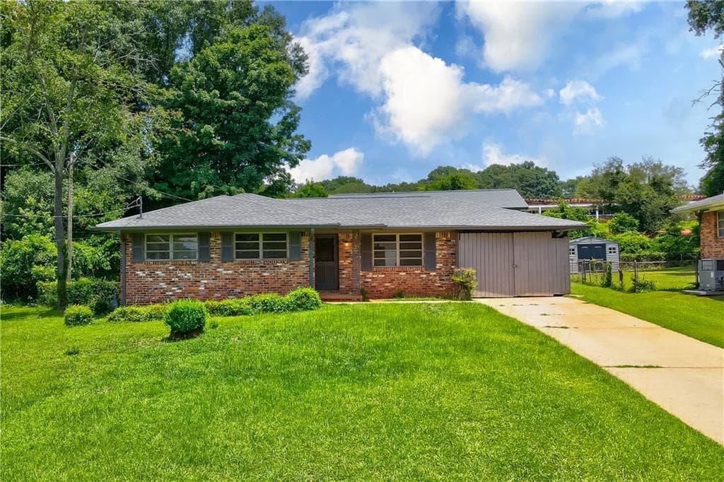 3 bedroom, 2 bathroom, 1,092 sq ft single family residence under contract at 3282 Convair Lane, Decatur, GA 30032 — photo 2