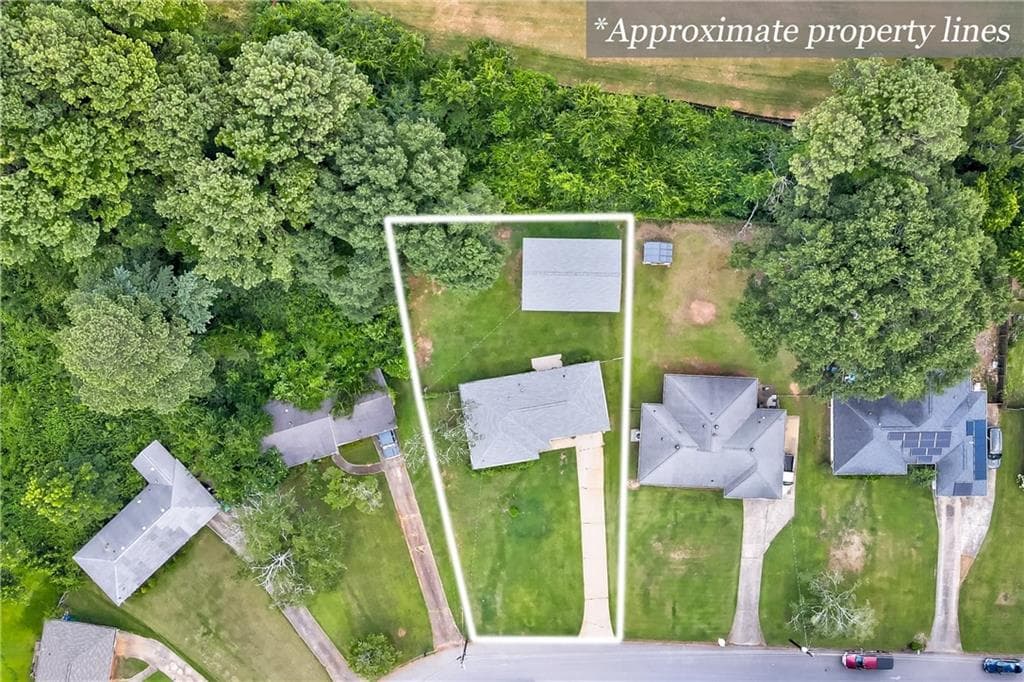 3 bedroom, 2 bathroom, 1,092 sq ft single family residence under contract at 3282 Convair Lane, Decatur, GA 30032 — photo 3