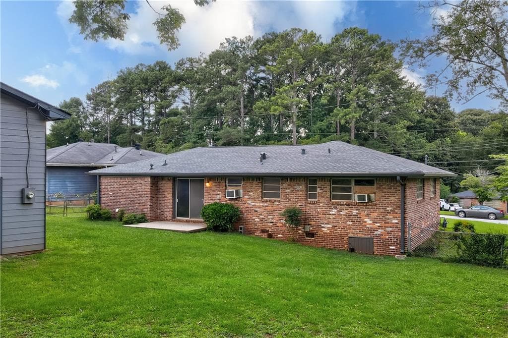 3 bedroom, 2 bathroom, 1,092 sq ft single family residence under contract at 3282 Convair Lane, Decatur, GA 30032 — photo 7