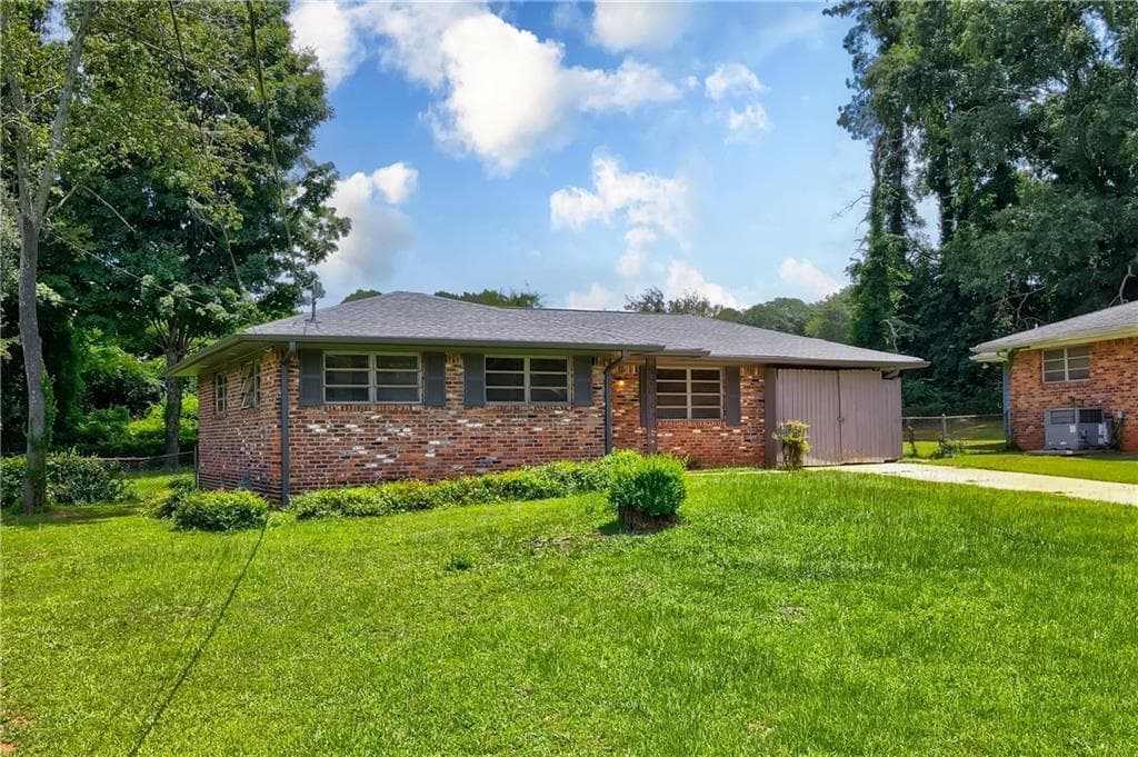 3 bedroom, 2 bathroom, 1,092 sq ft single family residence under contract at 3282 Convair Lane, Decatur, GA 30032 — photo 8
