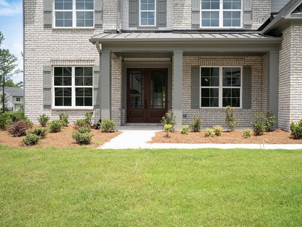 5 bedroom, 6 bathroom, 3,800 sq ft single family residence for sale at 7165 Cornflower Court, Cumming, GA 30040 — photo 6