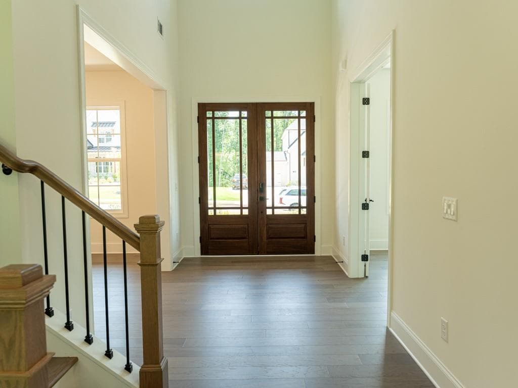 5 bedroom, 6 bathroom, 3,800 sq ft single family residence for sale at 7165 Cornflower Court, Cumming, GA 30040 — photo 7
