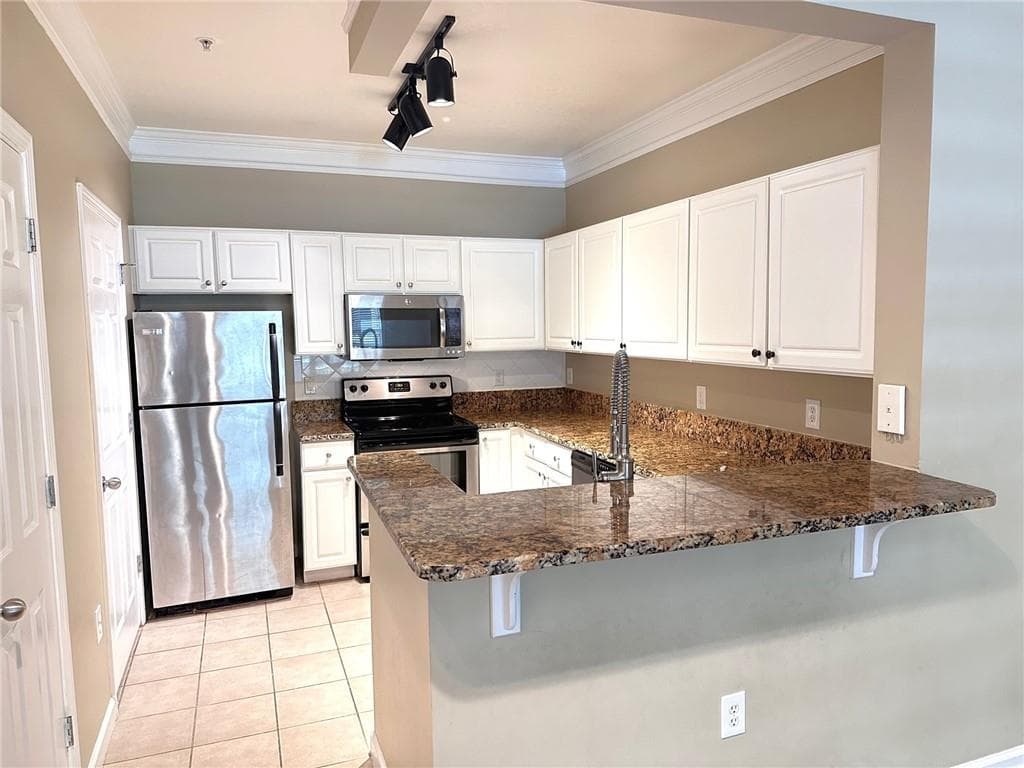 2 bedroom, 2 bathroom, 1,196 sq ft condominium for rent at 4105 Westchester Ridge 4105, Atlanta, GA 30329 for $2,000 a month — photo 5