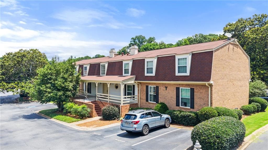 3 bedroom, 2 bathroom, 1,581 sq ft condominium for sale at 3825 Lavista Road Y1, Tucker, GA 30084 — photo 2