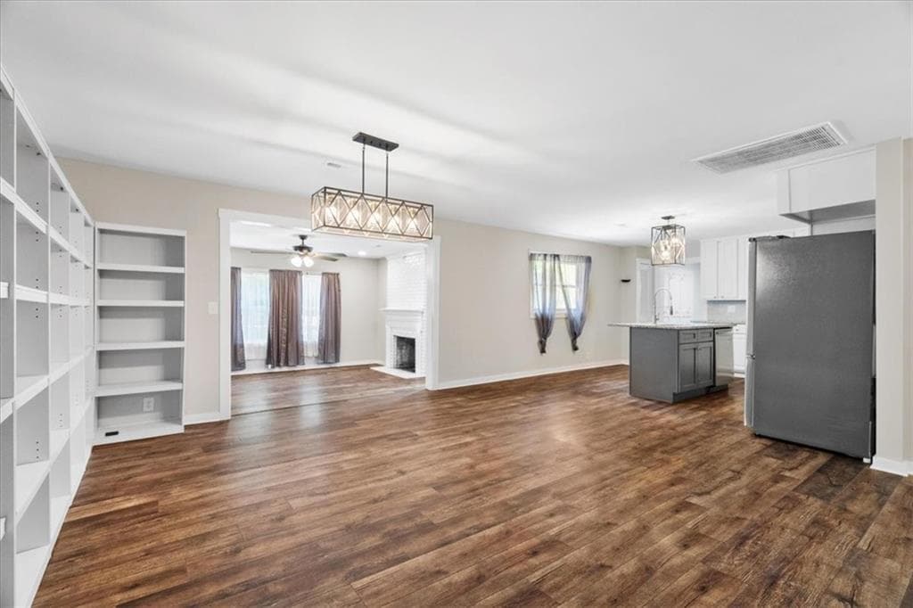 3 bedroom, 2 bathroom, 1,704 sq ft single family residence for sale at 3891 Brown Bridge Road, Dalton, GA 30721 — photo 7