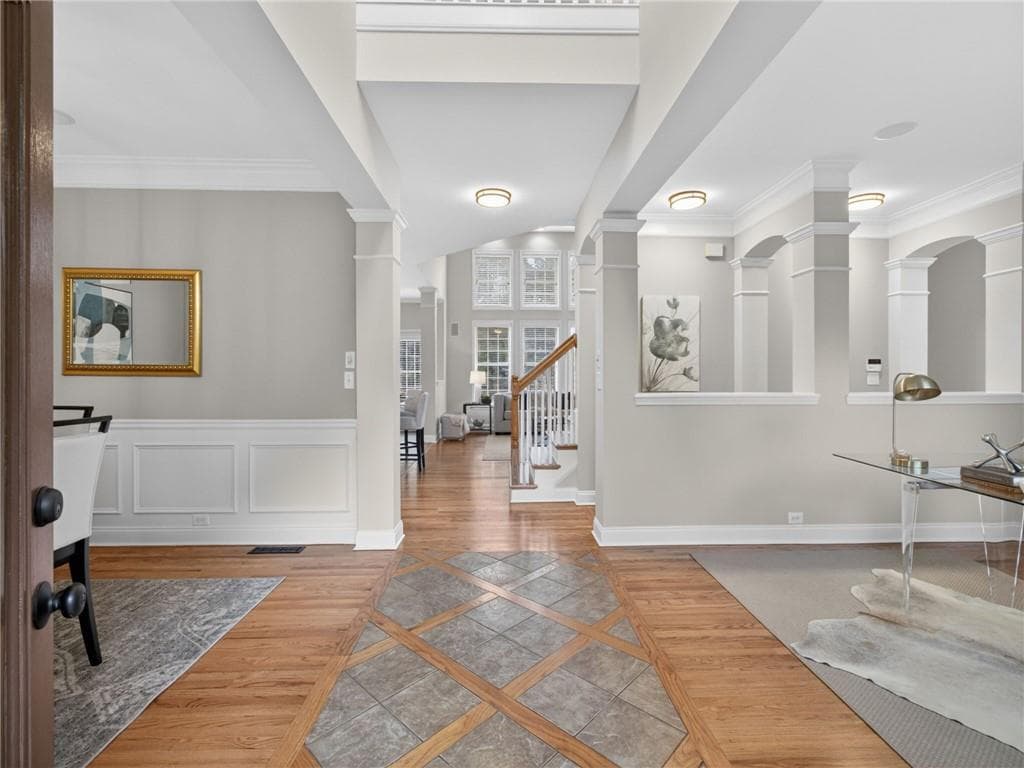 5 bedroom, 5 bathroom, 4,291 sq ft single family residence for sale at 5825 Aspen Forest Court, Cumming, GA 30040 — photo 6