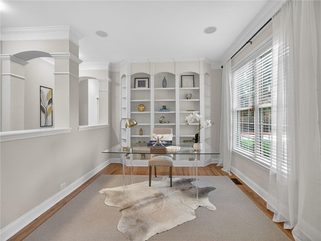 5 bedroom, 5 bathroom, 4,291 sq ft single family residence for sale at 5825 Aspen Forest Court, Cumming, GA 30040 — photo 8