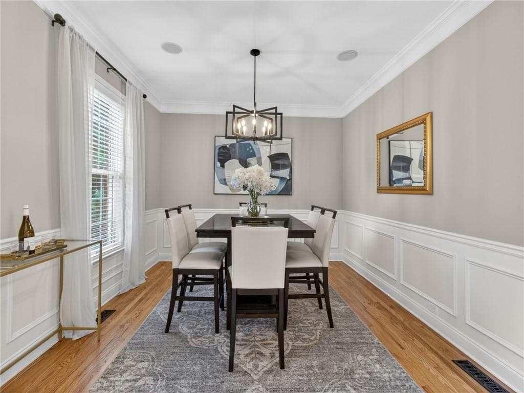 5 bedroom, 5 bathroom, 4,291 sq ft single family residence for sale at 5825 Aspen Forest Court, Cumming, GA 30040 — photo 10