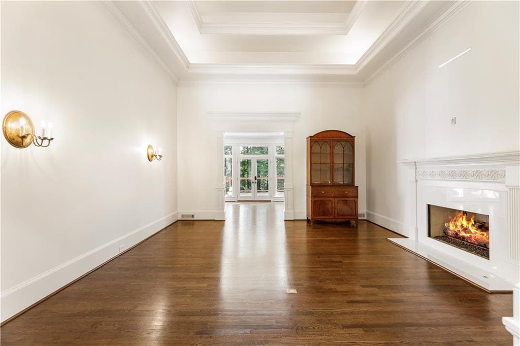 5 bedroom, 7 bathroom, 9,300 sq ft single family residence for sale at 80 Club Court, Alpharetta, GA 30005 — photo 10