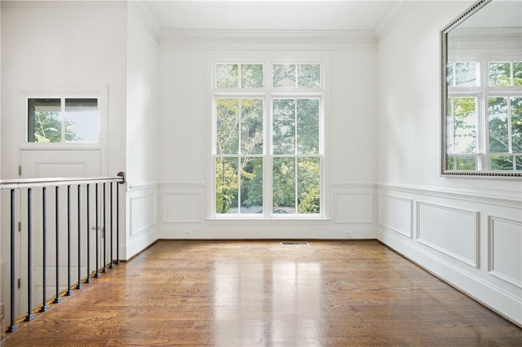 3 bedroom, 4 bathroom, 2,052 sq ft townhouse for sale at 69 Honour Avenue, Atlanta, GA 30305 — photo 4