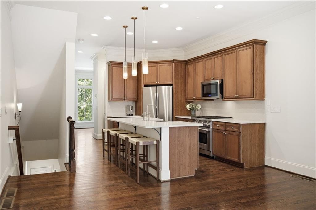 3 bedroom, 4 bathroom, 2,052 sq ft townhouse for sale at 69 Honour Avenue, Atlanta, GA 30305 — photo 5