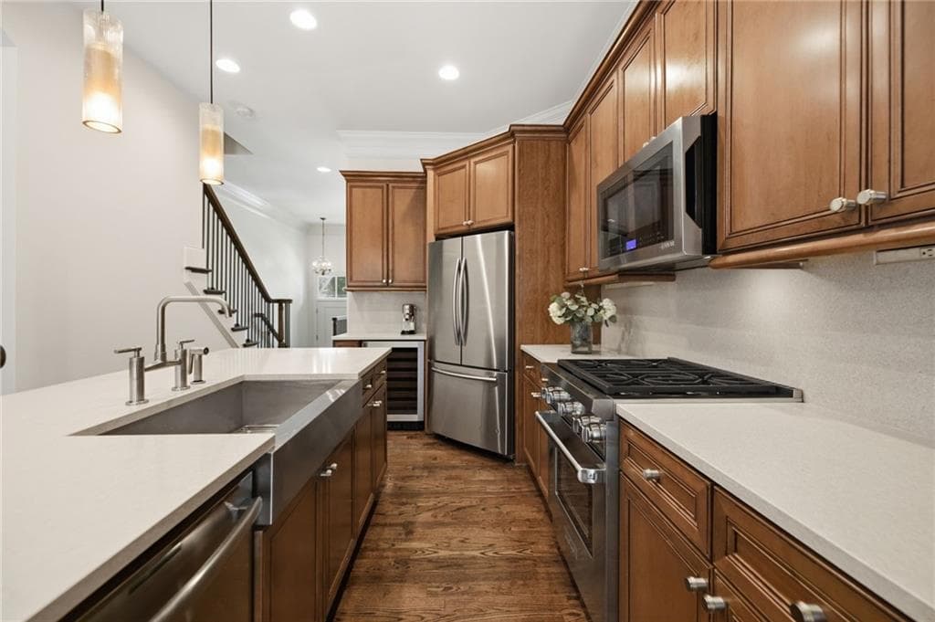3 bedroom, 4 bathroom, 2,052 sq ft townhouse for sale at 69 Honour Avenue, Atlanta, GA 30305 — photo 6