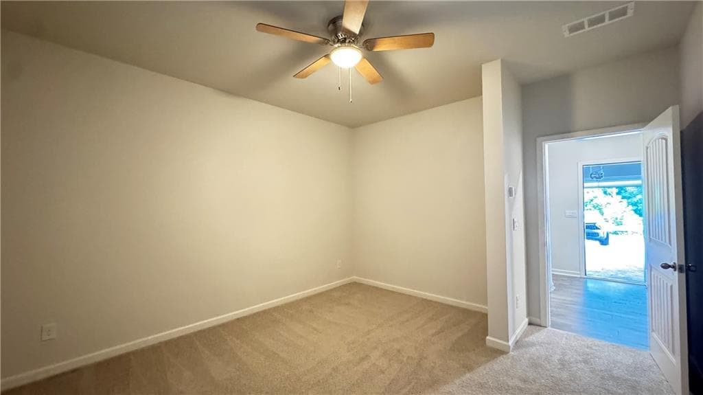 3 bedroom, 4 bathroom, 2,426 sq ft townhouse for rent at 285 Vista Lane, Woodstock, GA 30189 for $2,495 a month — photo 4