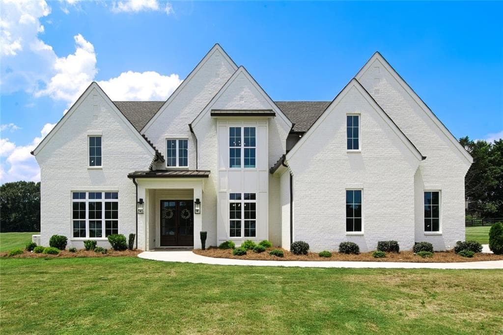 5 bedroom, 7 bathroom, 5,912 sq ft single family residence under contract at 1526 Clover Lane, Bishop, GA 30621 — photo 2