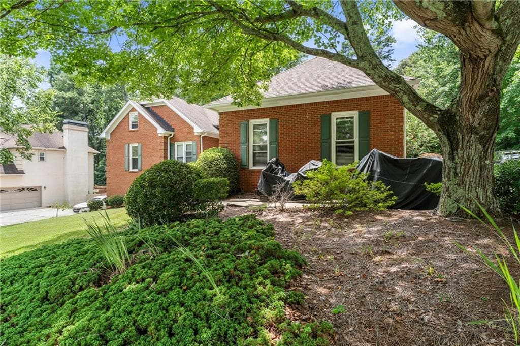 5 bedroom, 4 bathroom, 3,174 sq ft single family residence for sale at 1199 Mountainside Trace, Kennesaw, GA 30152 — photo 5