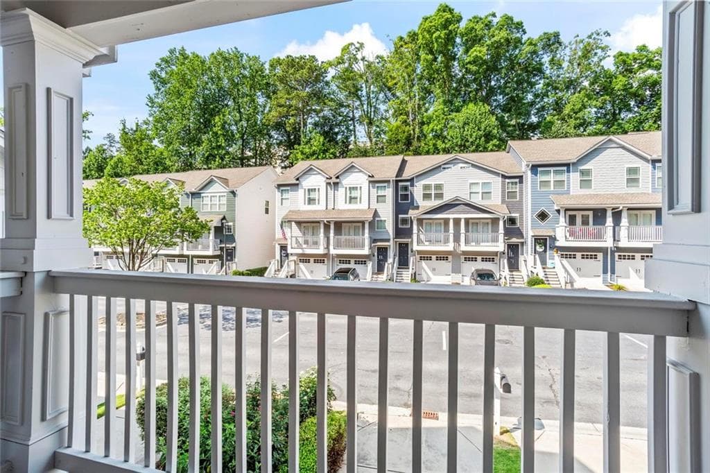 3 bedroom, 4 bathroom, 1,220 sq ft townhouse for sale at 1425 Liberty Parkway, Atlanta, GA 30318 — photo 10