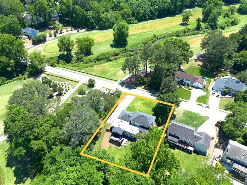 6 bedroom, 5 bathroom, 5,633 sq ft single family residence for sale at 3265 Indian Hills Drive, Marietta, GA 30068 — photo 3