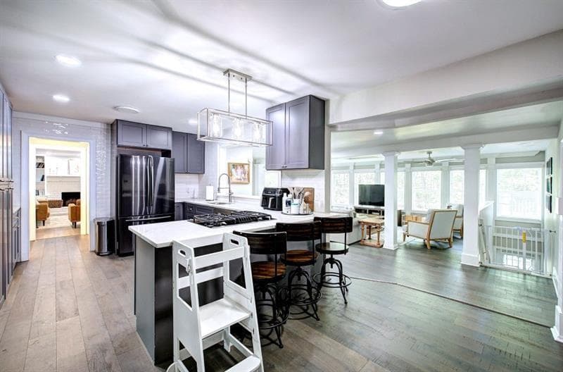 6 bedroom, 5 bathroom, 5,633 sq ft single family residence for sale at 3265 Indian Hills Drive, Marietta, GA 30068 — photo 5