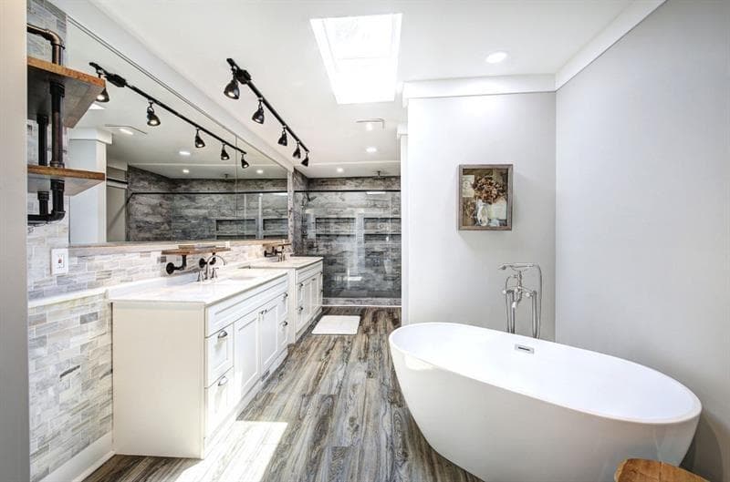 6 bedroom, 5 bathroom, 5,633 sq ft single family residence for sale at 3265 Indian Hills Drive, Marietta, GA 30068 — photo 9